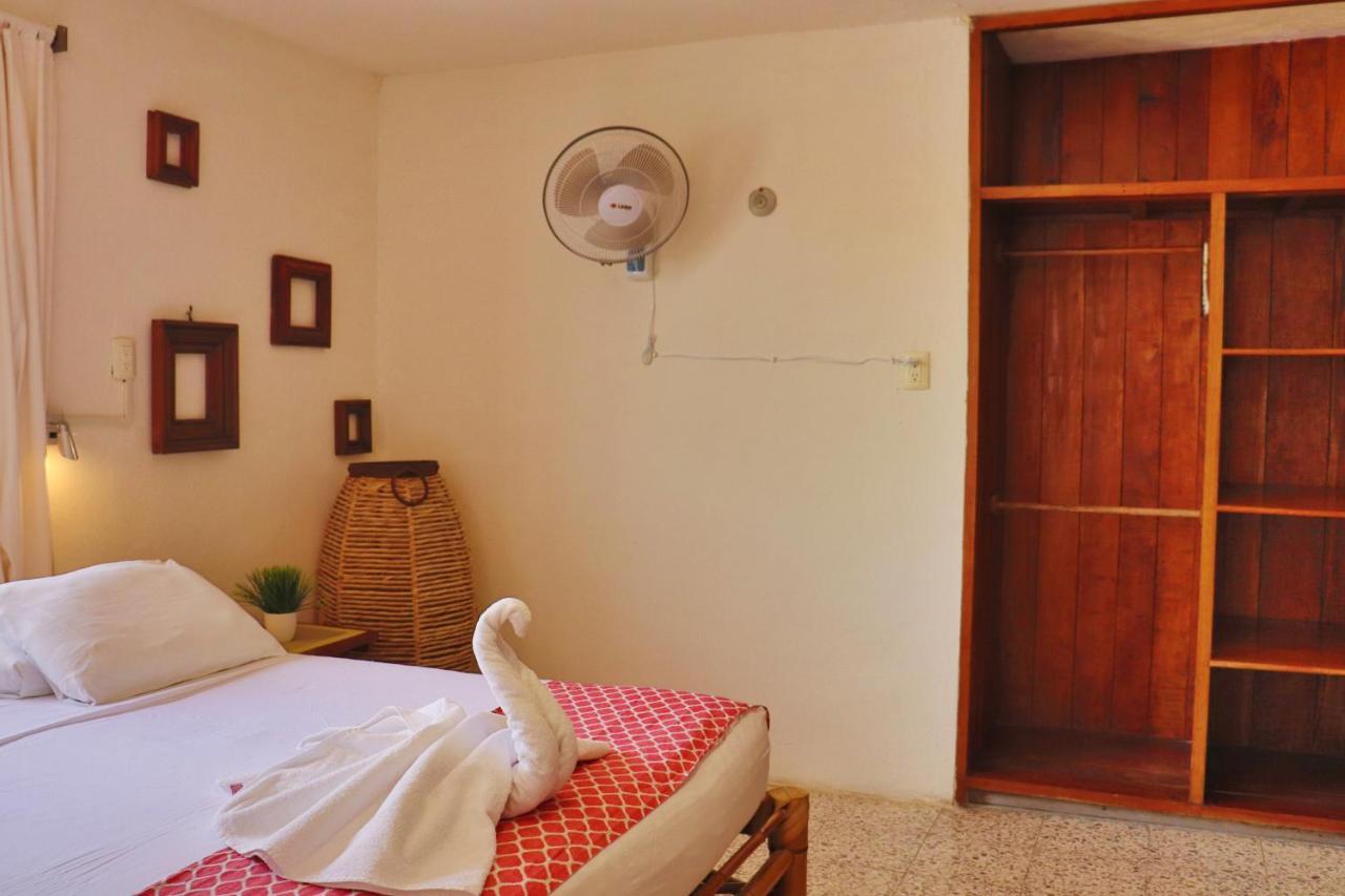 Hostal & Suites Pata De Perro Бакалар Екстер'єр фото