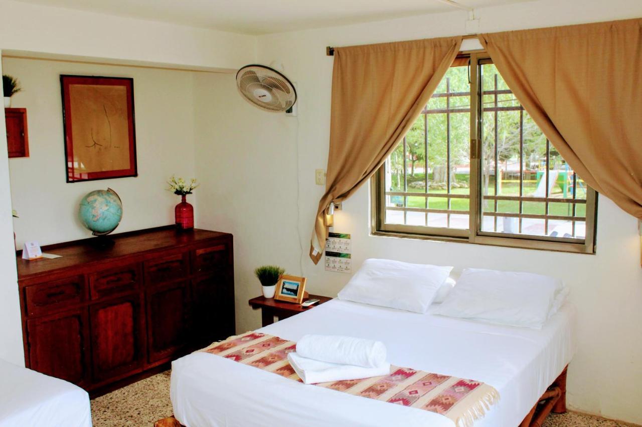 Hostal & Suites Pata De Perro Бакалар Екстер'єр фото