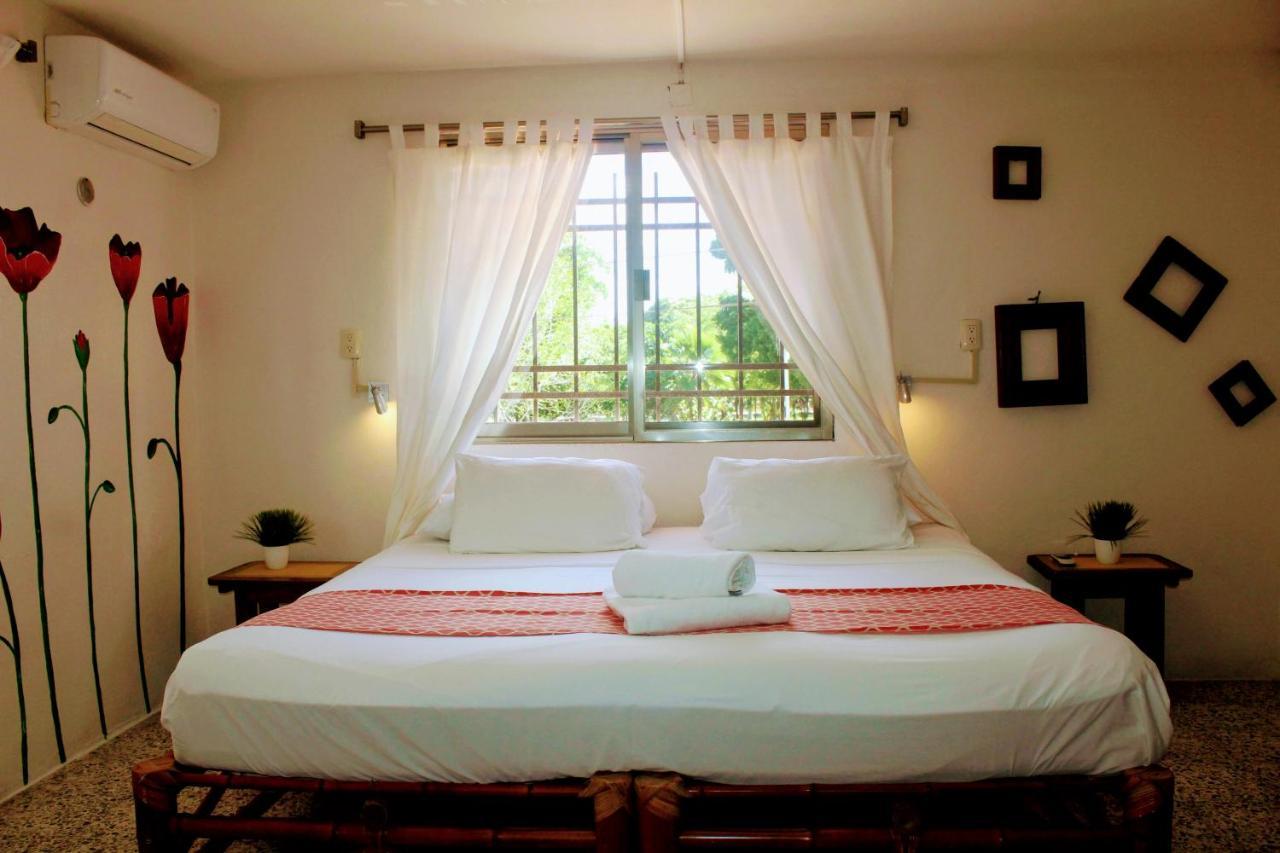 Hostal & Suites Pata De Perro Бакалар Екстер'єр фото